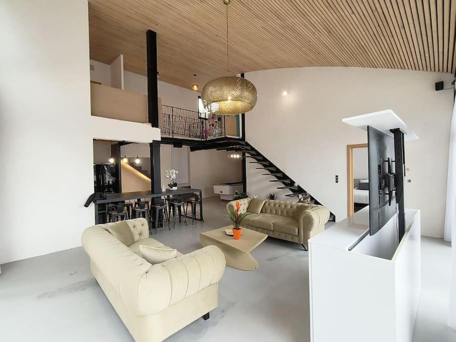 Вілла Industrial Luxury Nimes & Arles Бокер Екстер'єр фото