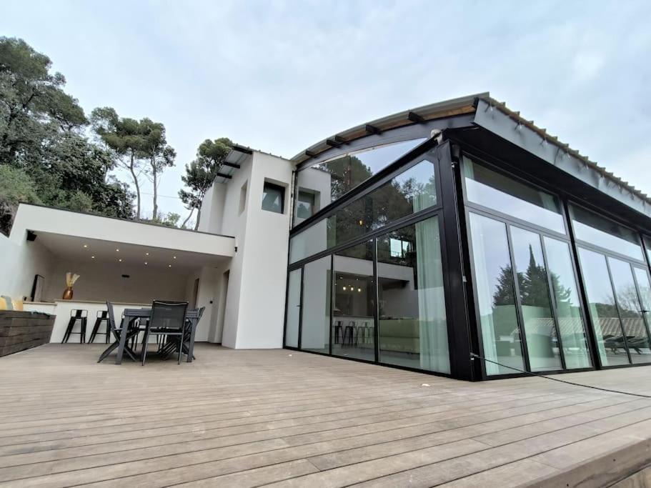 Вілла Industrial Luxury Nimes & Arles Бокер Екстер'єр фото