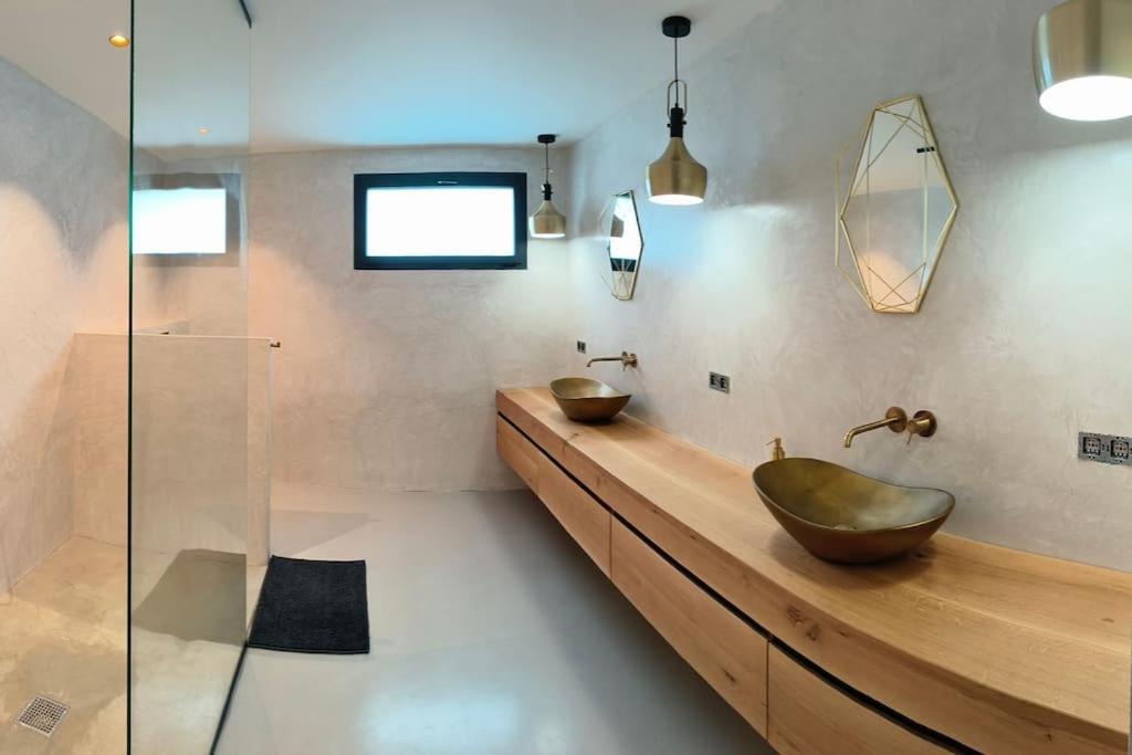 Вілла Industrial Luxury Nimes & Arles Бокер Екстер'єр фото